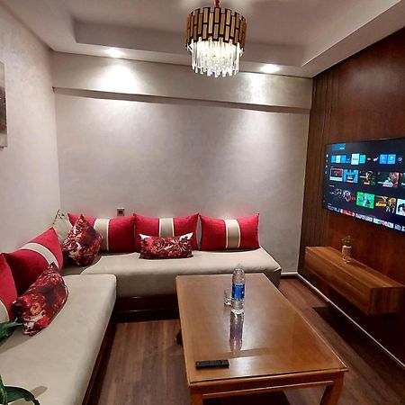 Luxury Downtown Apartment Of 80M2 In Front Of Hassan 2 Mosque And Sea From Family , Pour Famille , Interdit Couples Araabic Non Marie, Forbidden Unmarried Araabic Couples Basement Car Park Касабланка Экстерьер фото